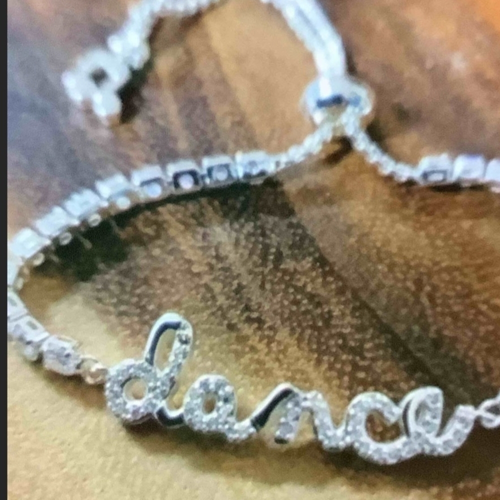 New Elegant Silver 'Dance' Bracelet